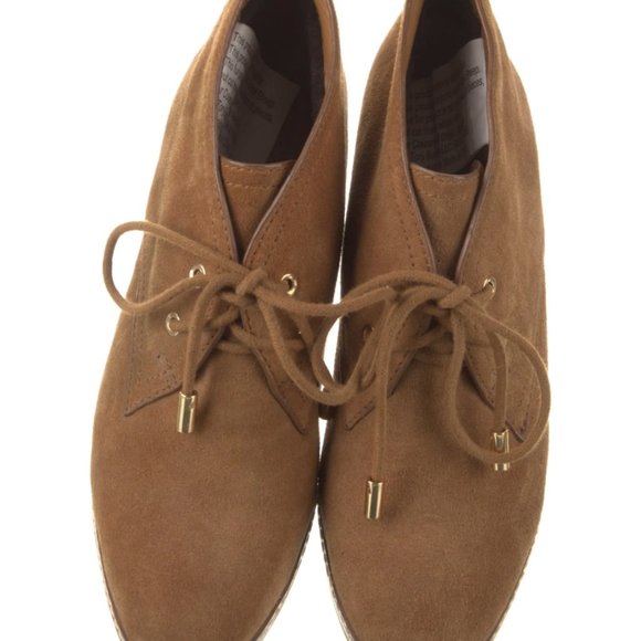 TORY BURCH Suede Lace-Up Boots - Trendy & Perfect for Winter! - Picture 3 of 5